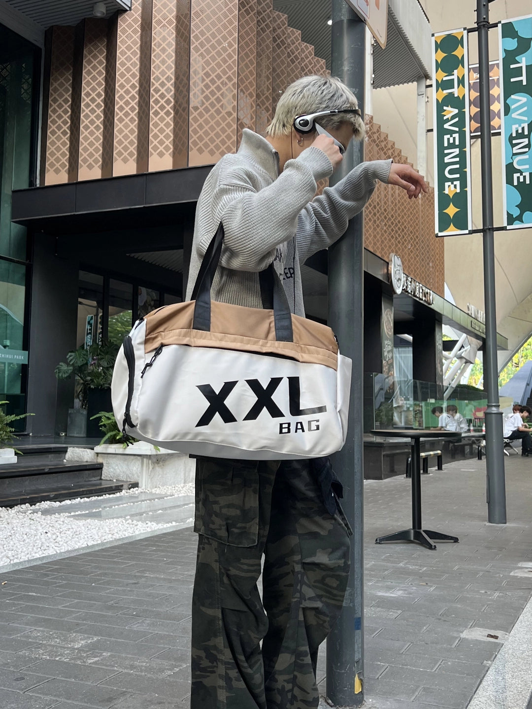 Large Capacity Messenger Travel Tote Bag