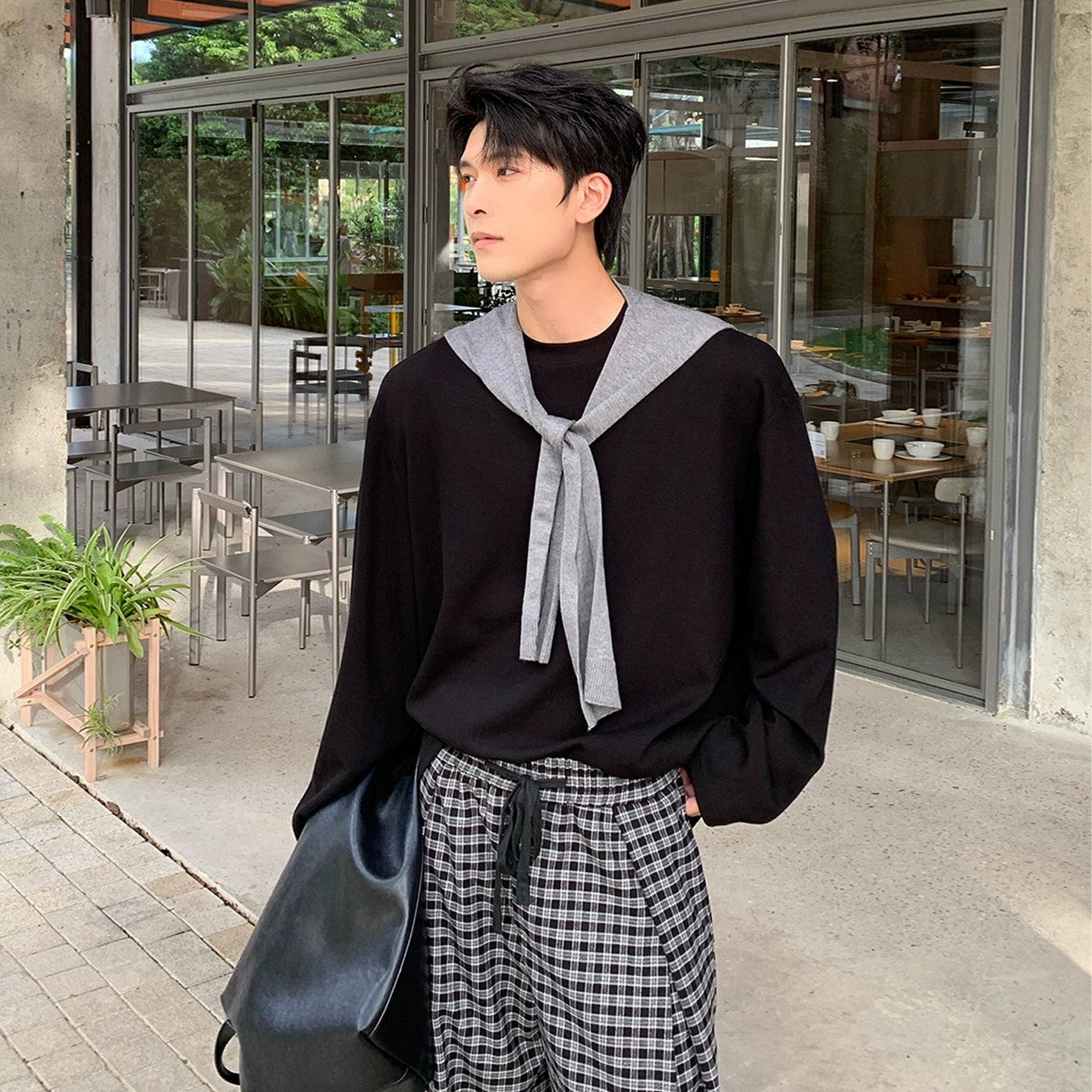 Loose Fit Long Sleeve Pullover