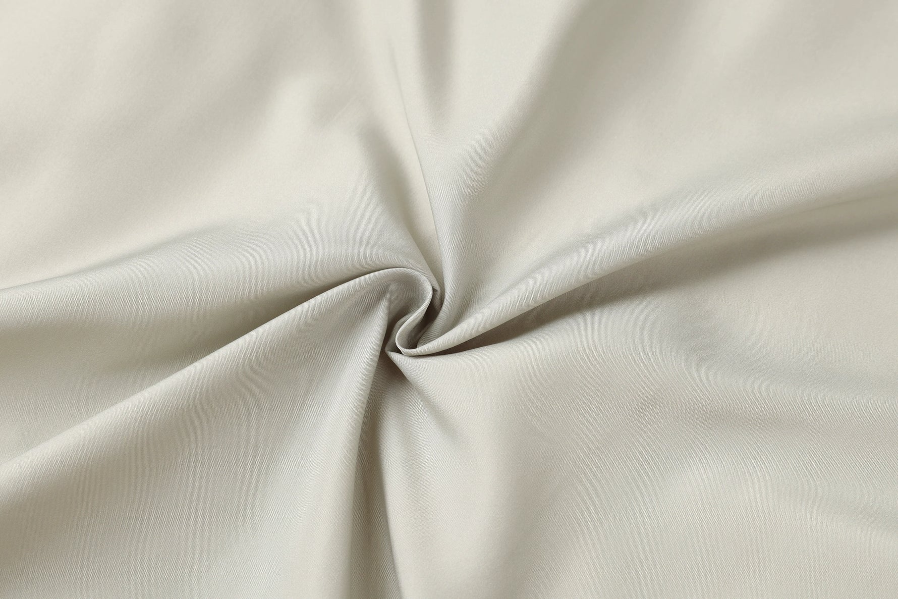 O1CN01PyipVR2KUXUO10bSv