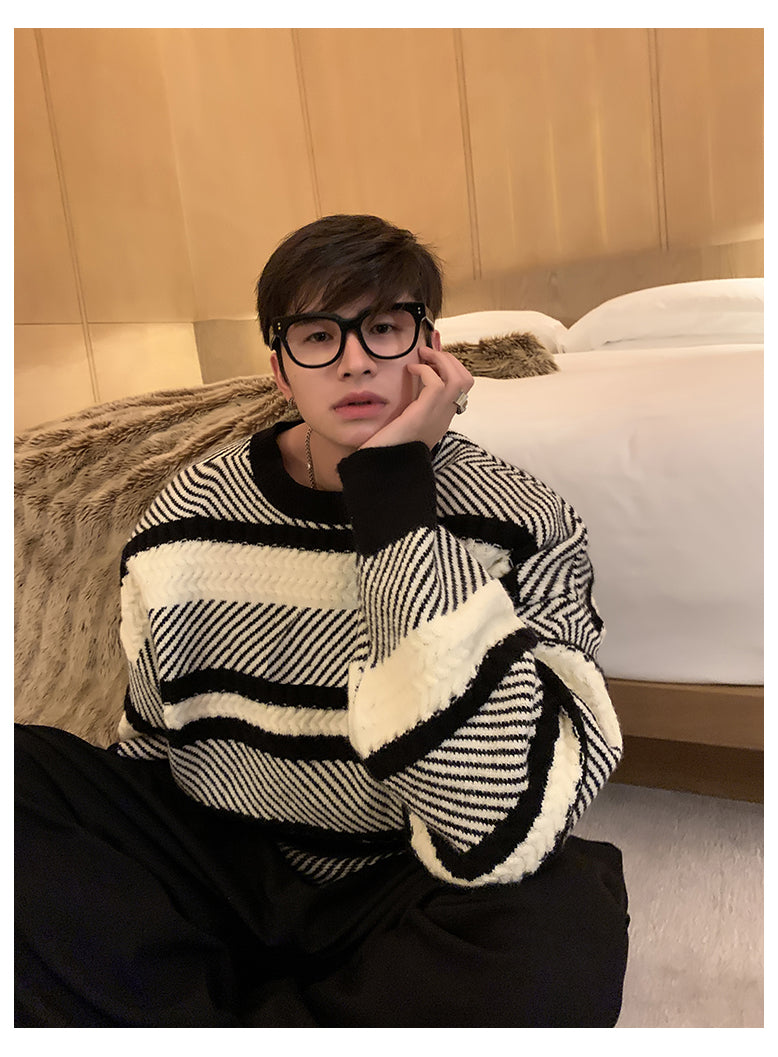 Lockerer gestreifter Pullover 