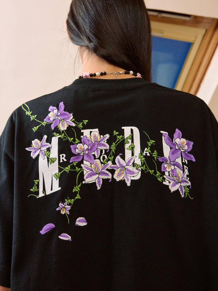 つる草の花刺繍入りショートスリーブTシャツ 