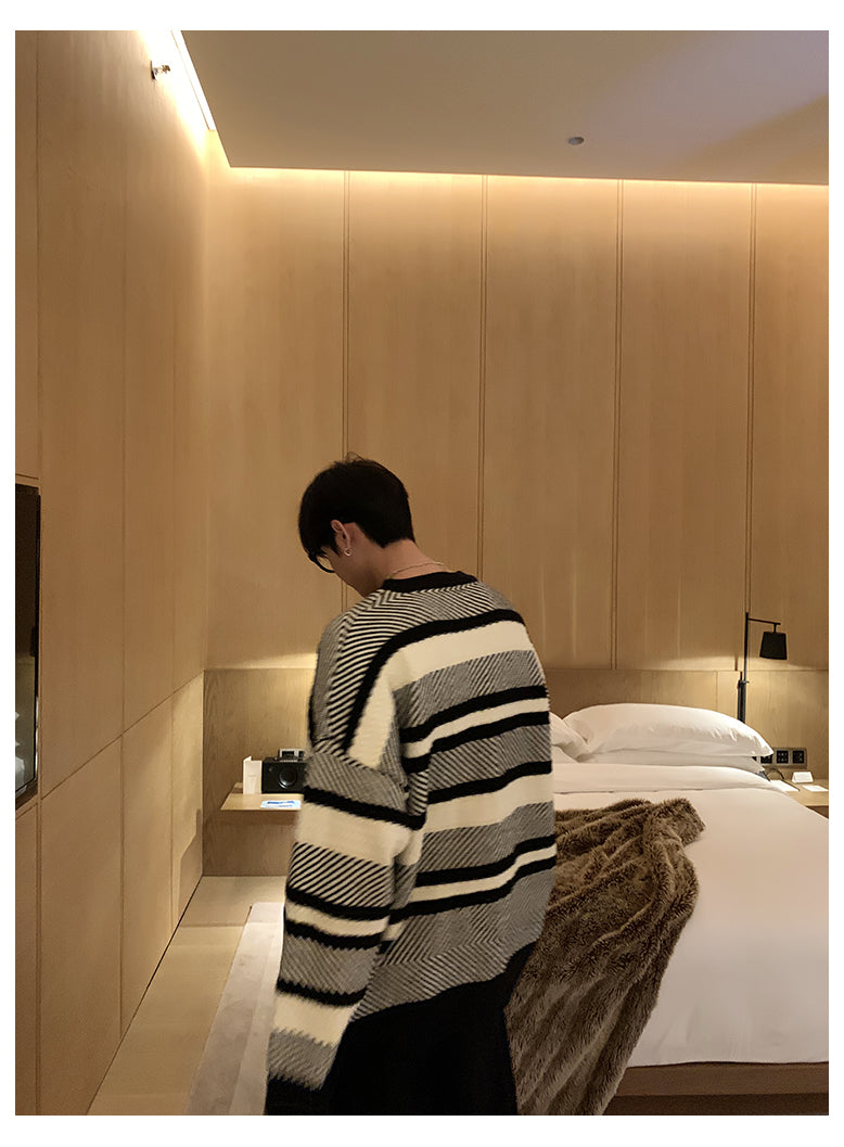 Lockerer gestreifter Pullover 