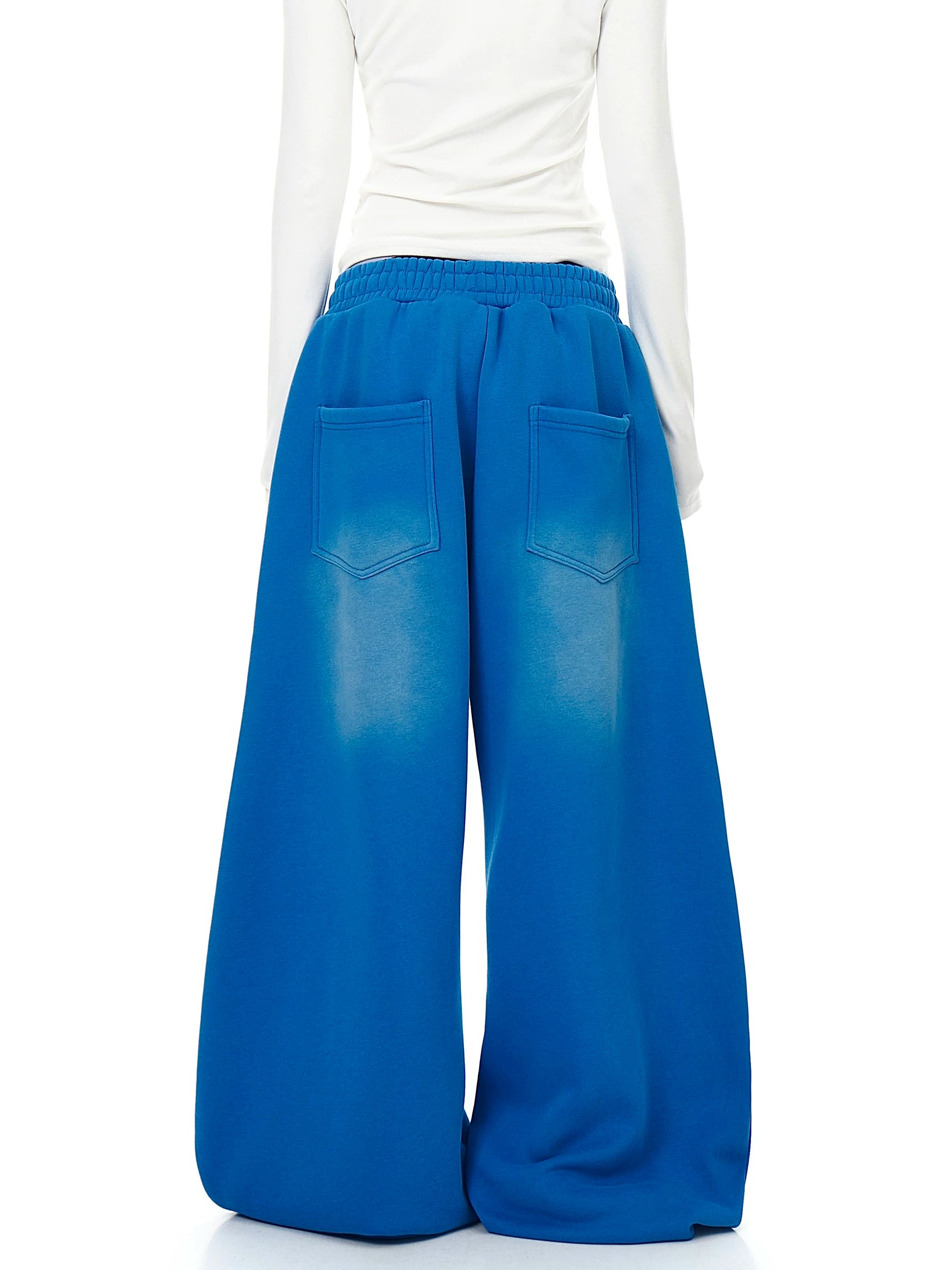 O1CN01We8YaR2BzNczGR6gL