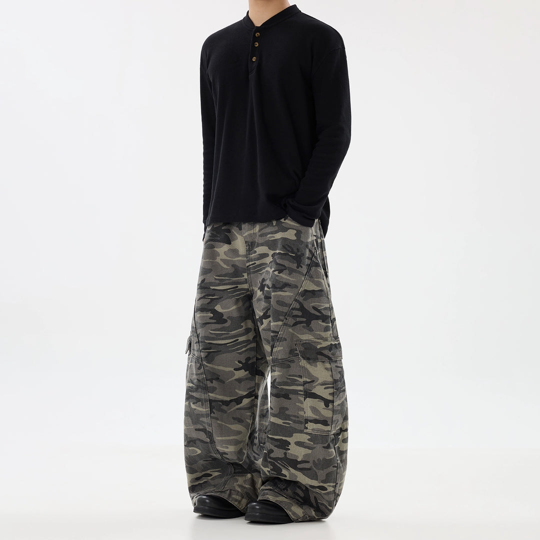 Camouflage Wide-Leg Cargo Pants