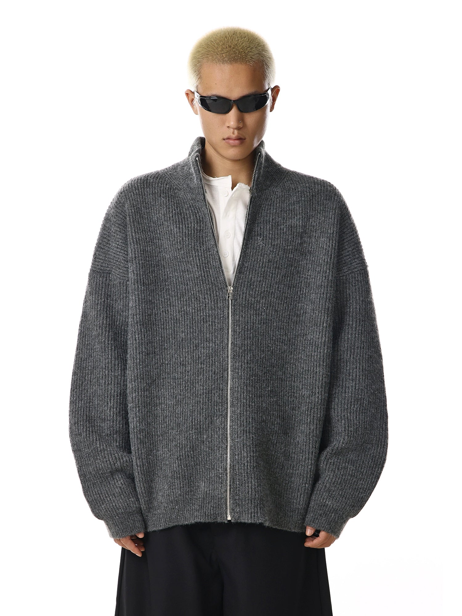 Gilet zippé à col montant côtelé 