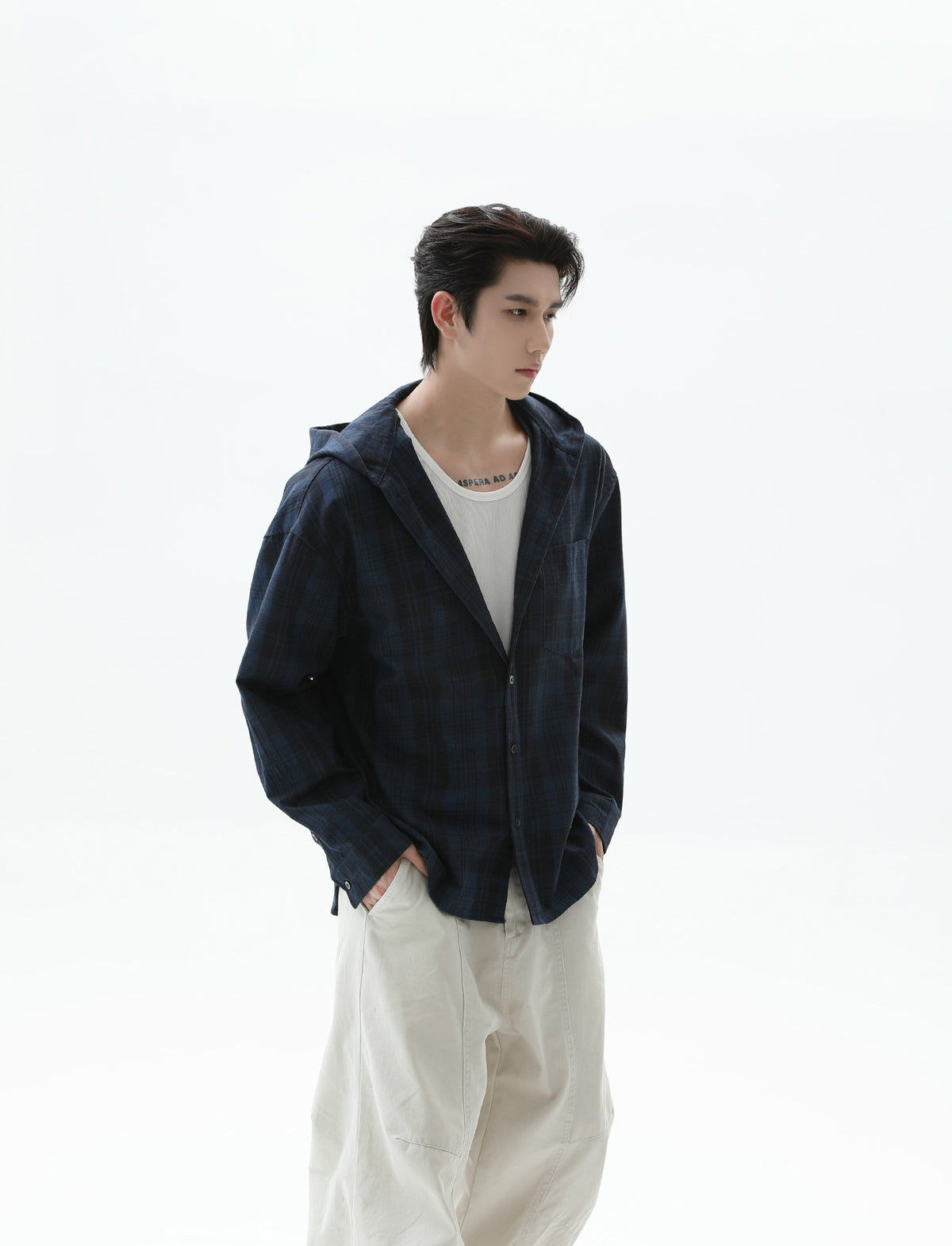 O1CN01aMx94i1MgYvCPvQ0c