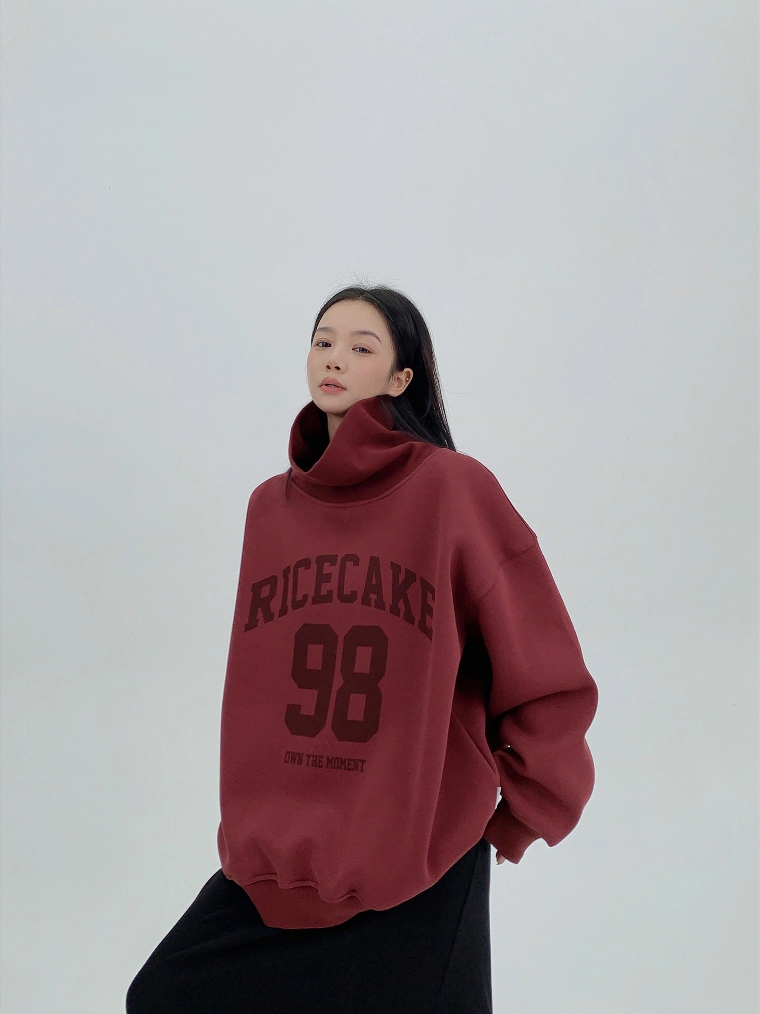 Felpa con collo alto foderata in pile oversize 