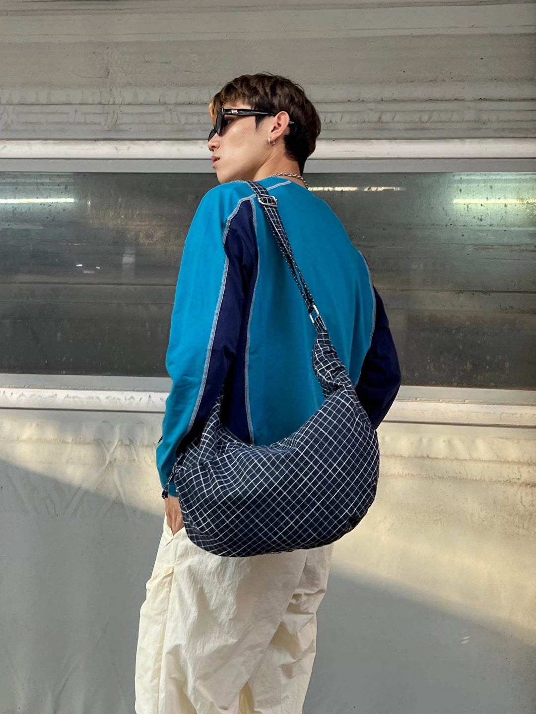 Borsa a tracolla sotto il braccio a sacchetto a quadri retro 