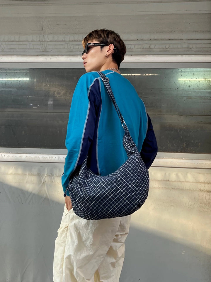 Borsa a tracolla sotto il braccio a sacchetto a quadri retro 