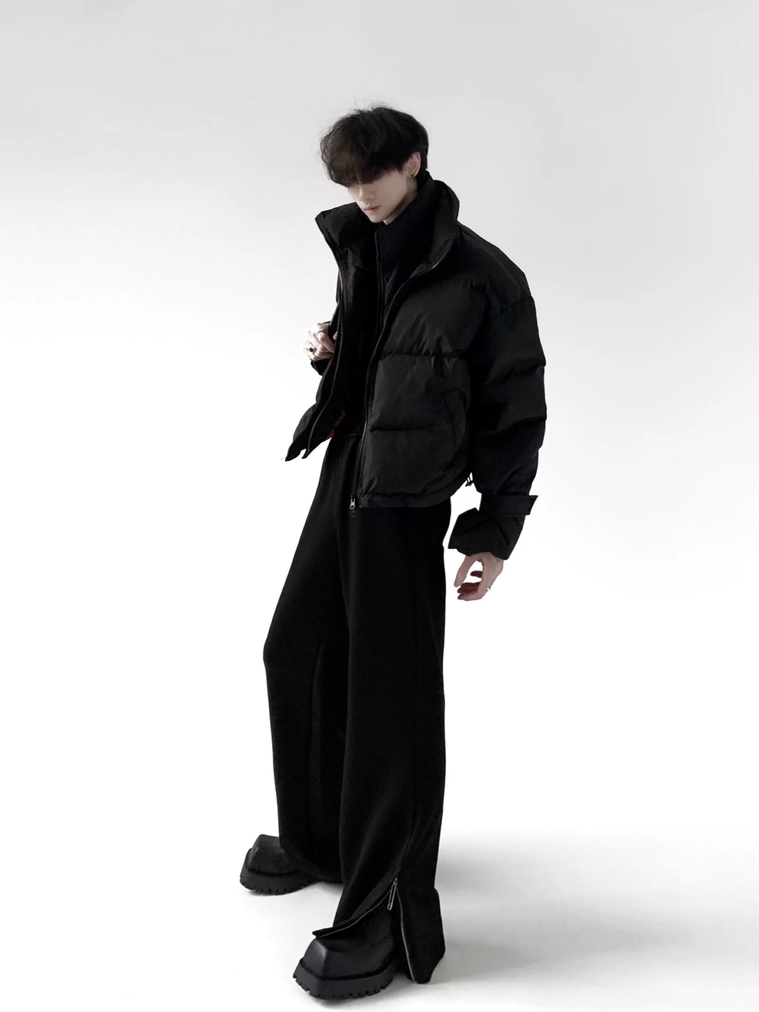 コントラストライニング付きスタンドカラーのパファージャケット 