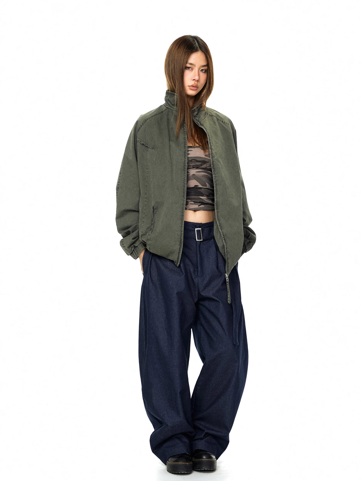 Wide-Leg Belted Pleated Waist Pants 5