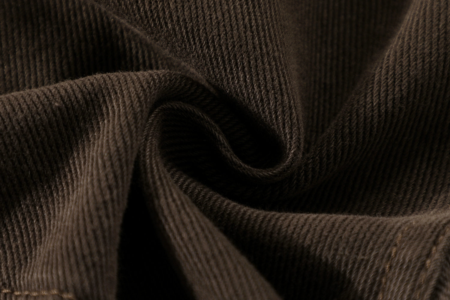 O1CN01emUt0h1Vu90DV9gFY