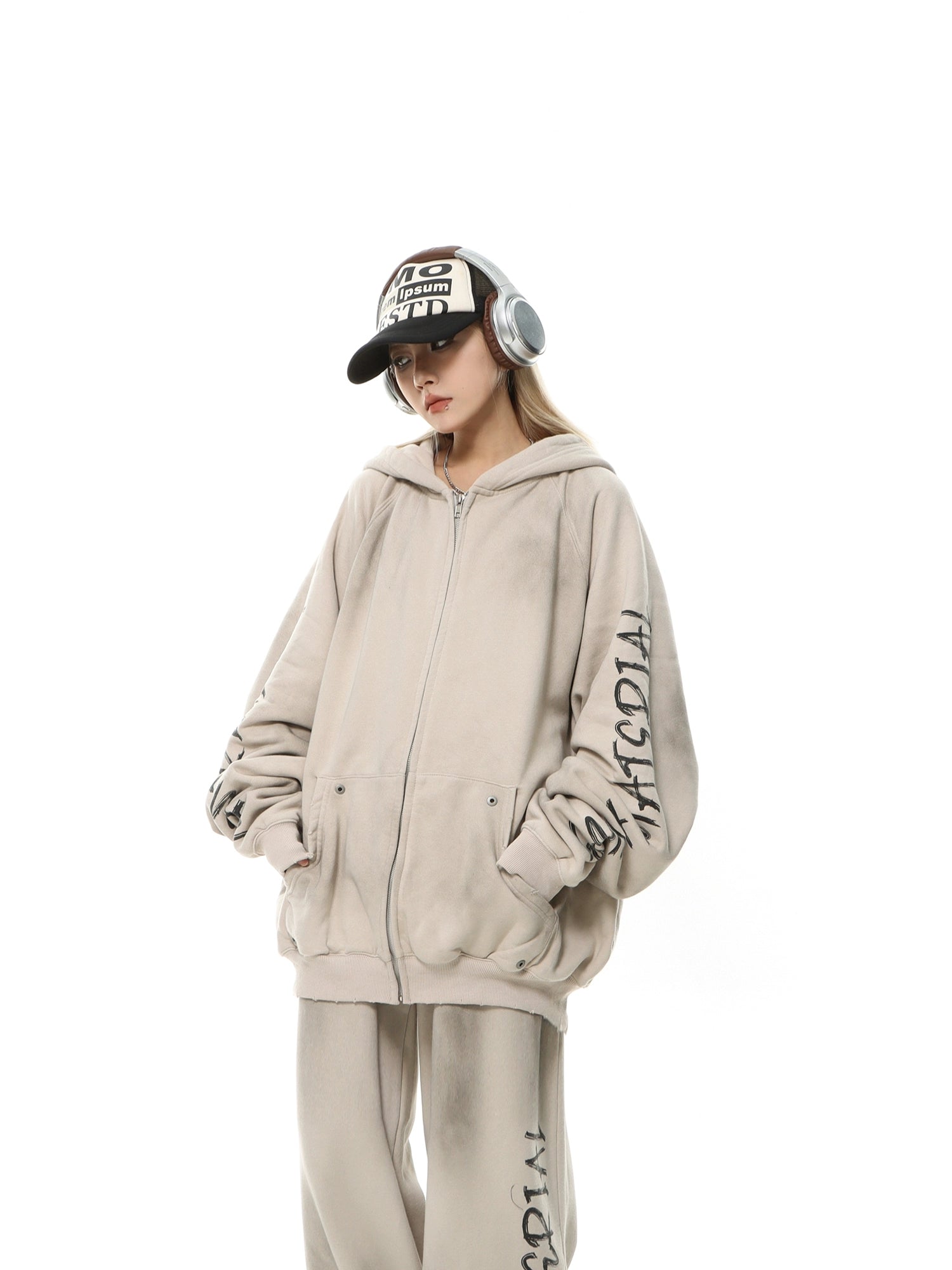 O1CN01fsDJGv22JOYhfYKEC