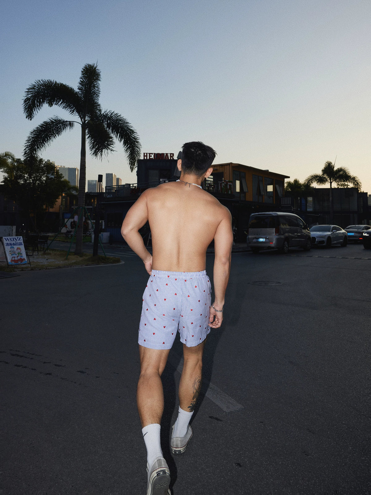 O1CN01hTyhbO1EHodMUT8ux