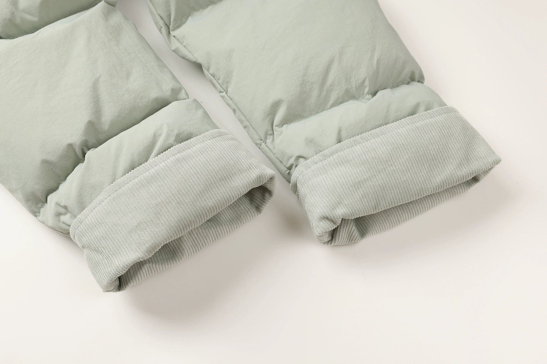 O1CN01hYU6UH2KUXUMvAkMl