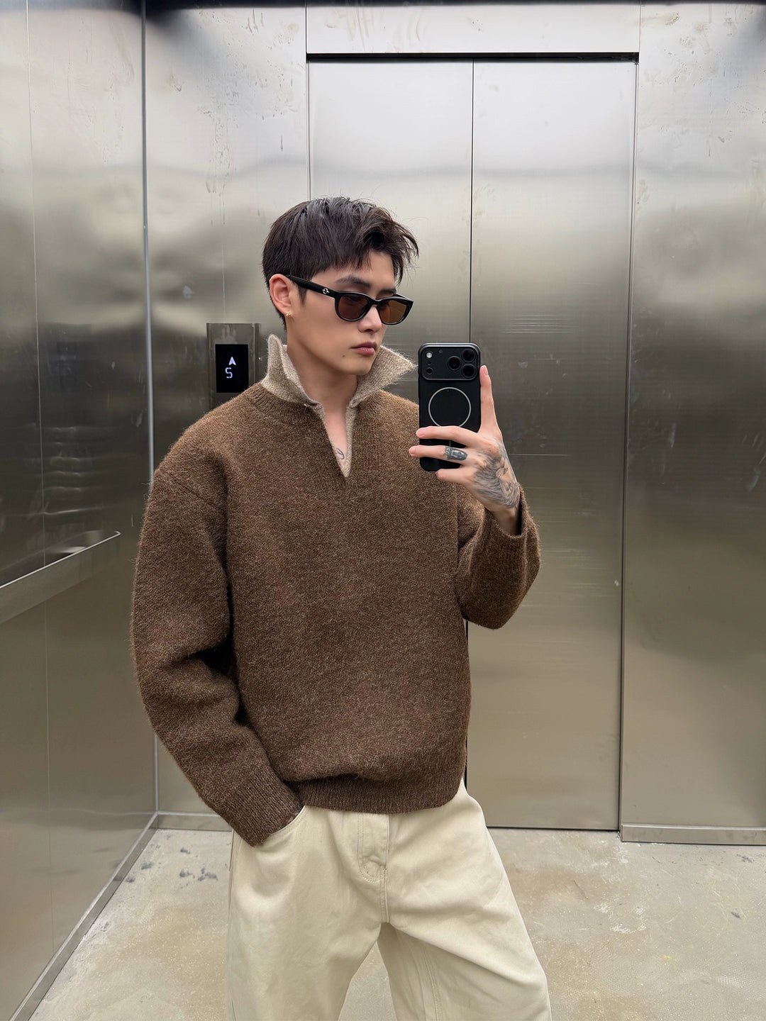 Falešný dvoudílný pletený svetr s výstřihem do V 