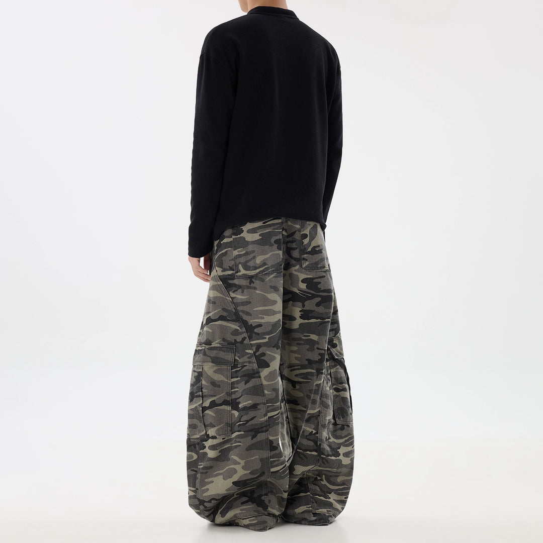 Camouflage Wide-Leg Cargo Pants