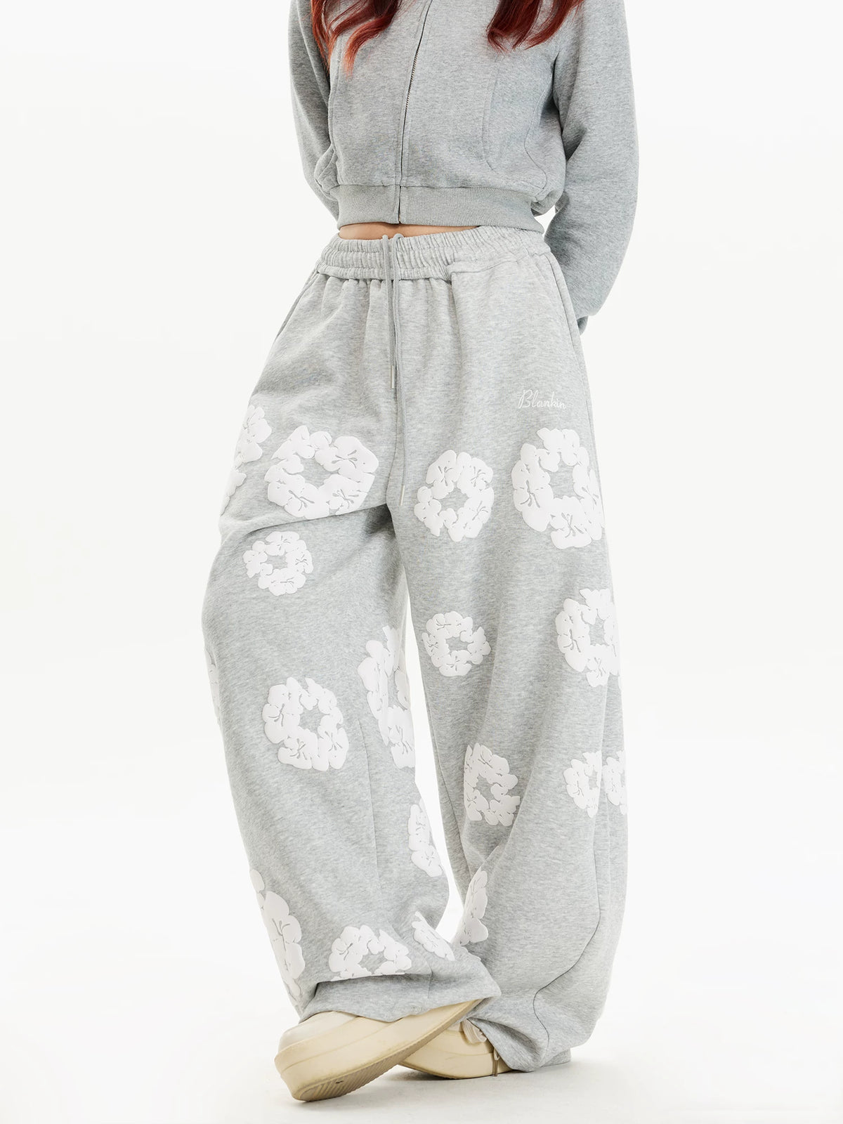 O1CN01iNZr1T22JOmXyriby