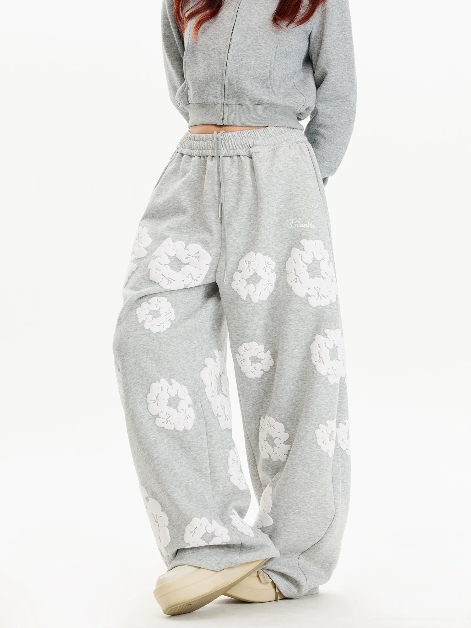 O1CN01iNZr1T22JOmXyriby