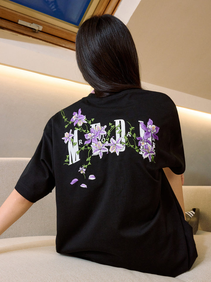 つる草の花刺繍入りショートスリーブTシャツ 