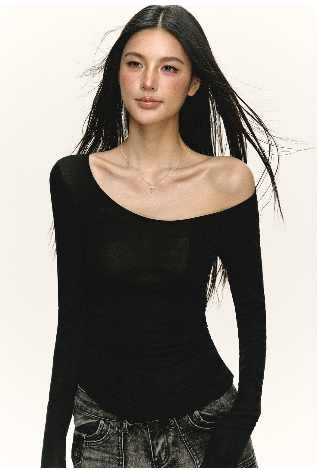 O1CN01jz0j981JKAiSnM6po