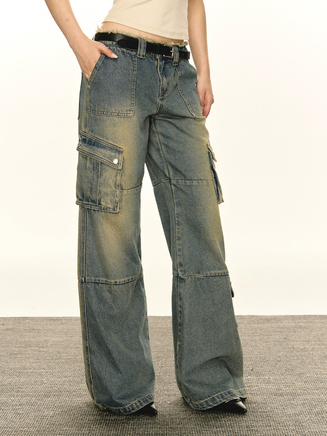 Multi-Pocket Low Waist Cargo Pants