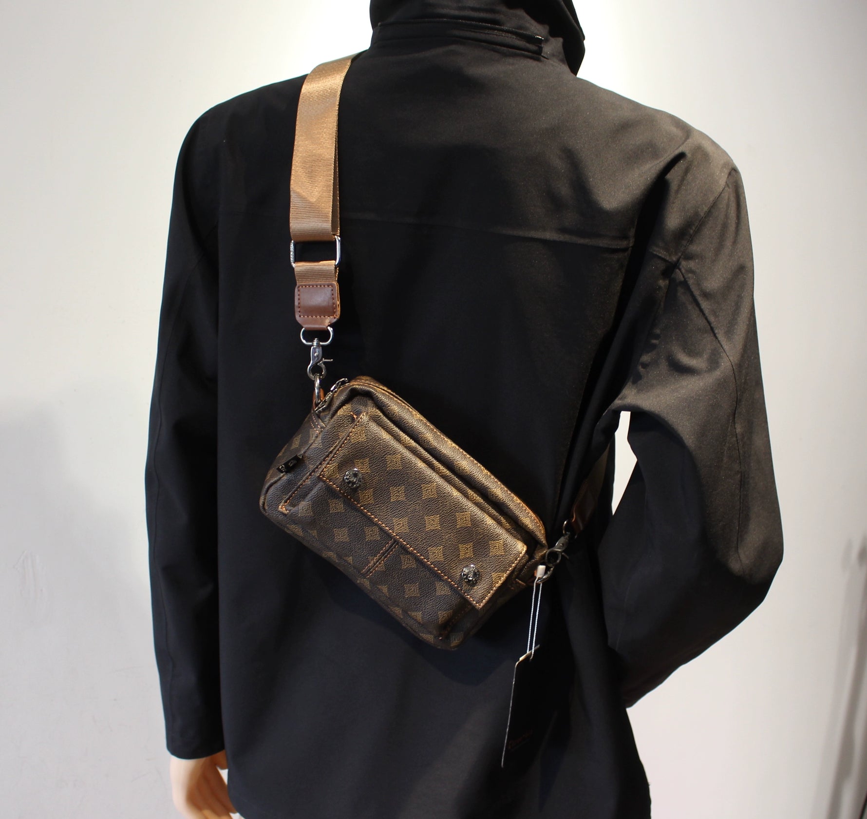 O1CN01lTsDI11RpmzyKeUsR