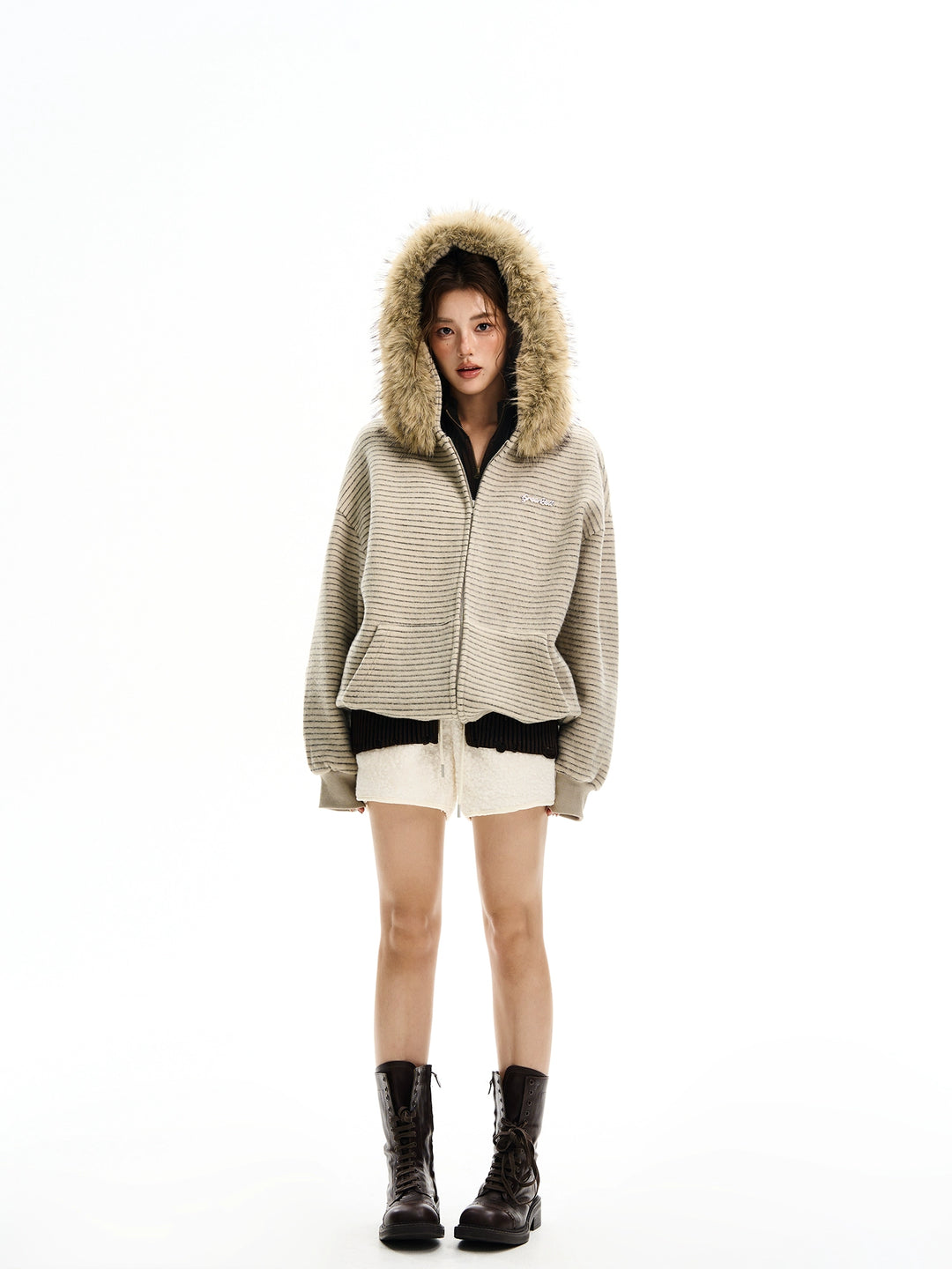 O1CN01lbomyy22JOlqO5uFs