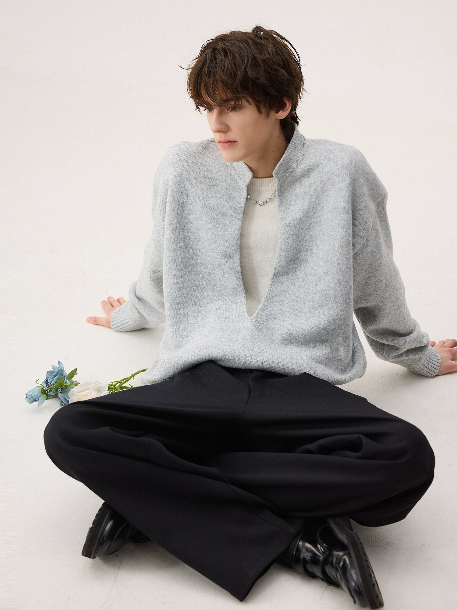 Faux pull à col montant en deux pièces avec décolleté en V 