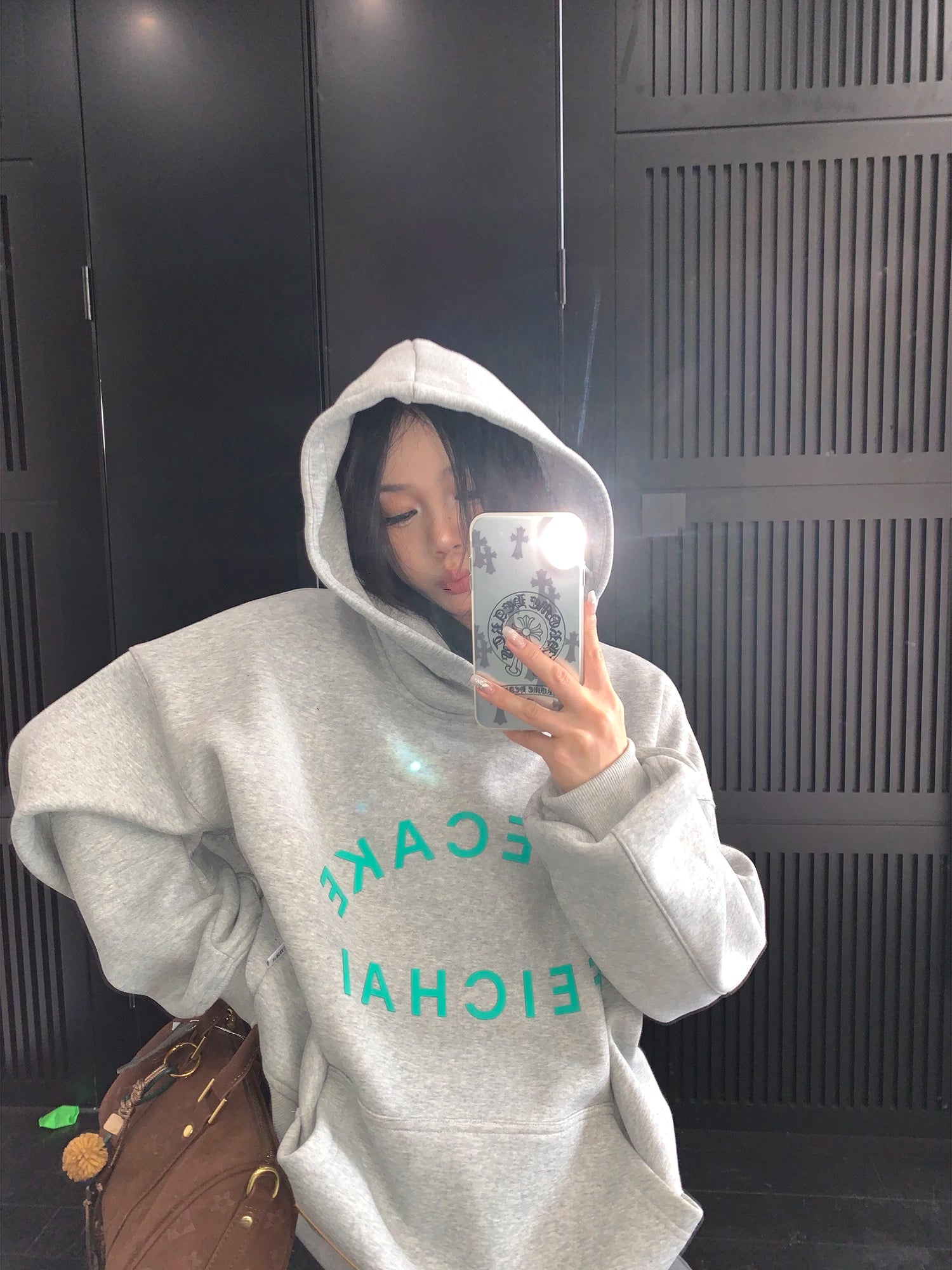 Felpa con cappuccio oversize foderata in pile 