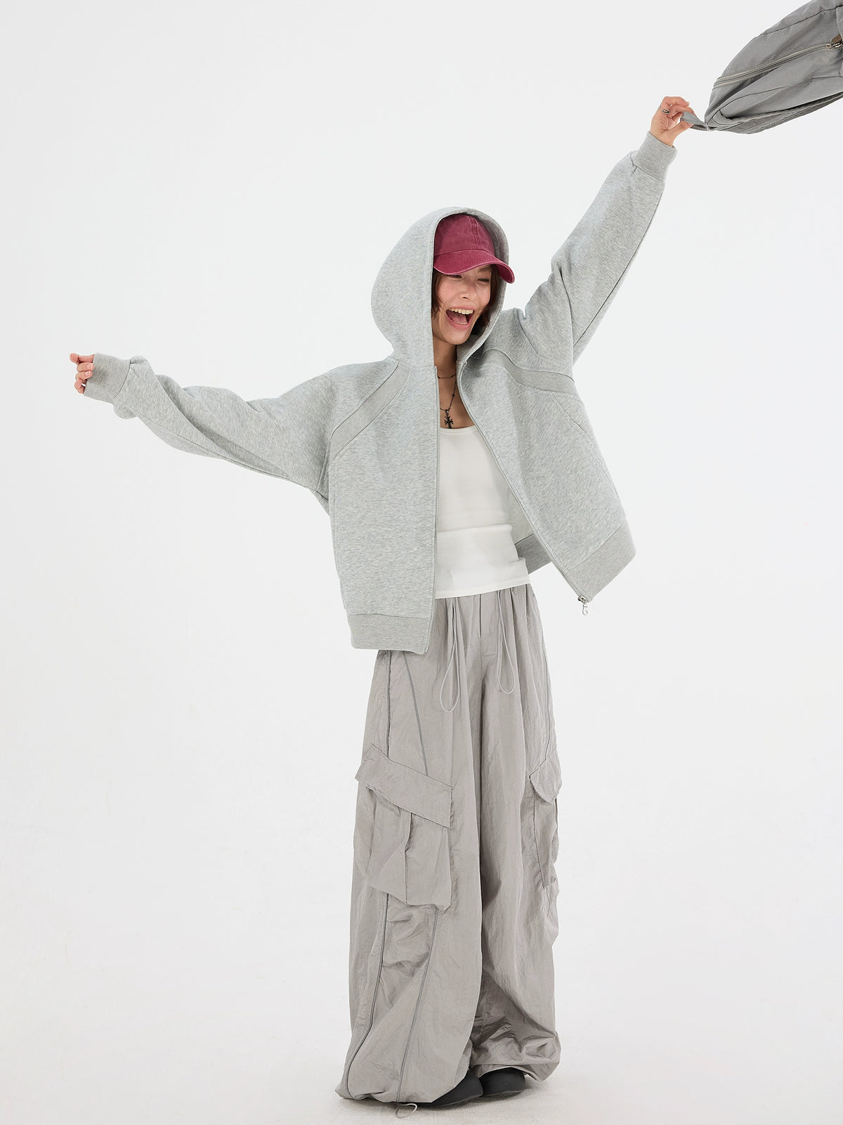 O1CN01ohLwpb22JOkU3ZceV