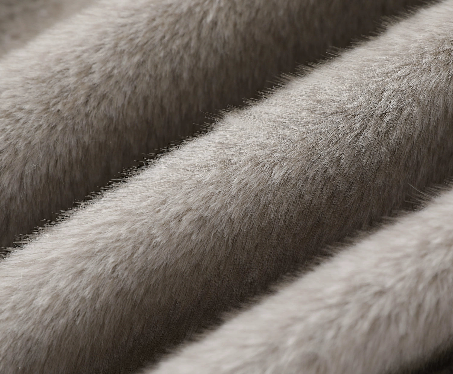 O1CN01ouO4ET1Vu9Eb3Cb3D