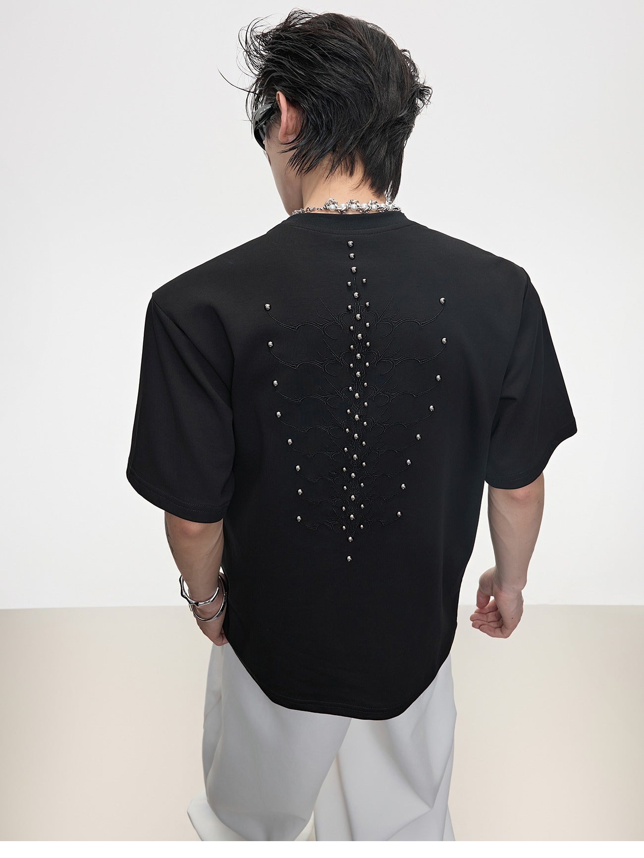 Metal Rivet Spine Slim Fit T-Shirt