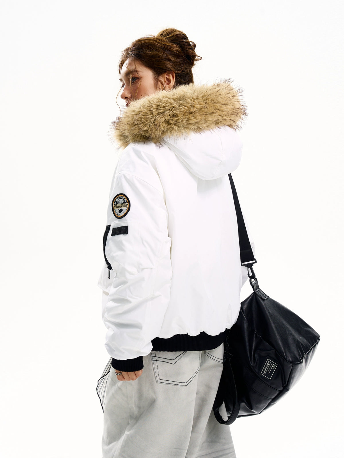 O1CN01sA1hUv22JOm7q9CGy