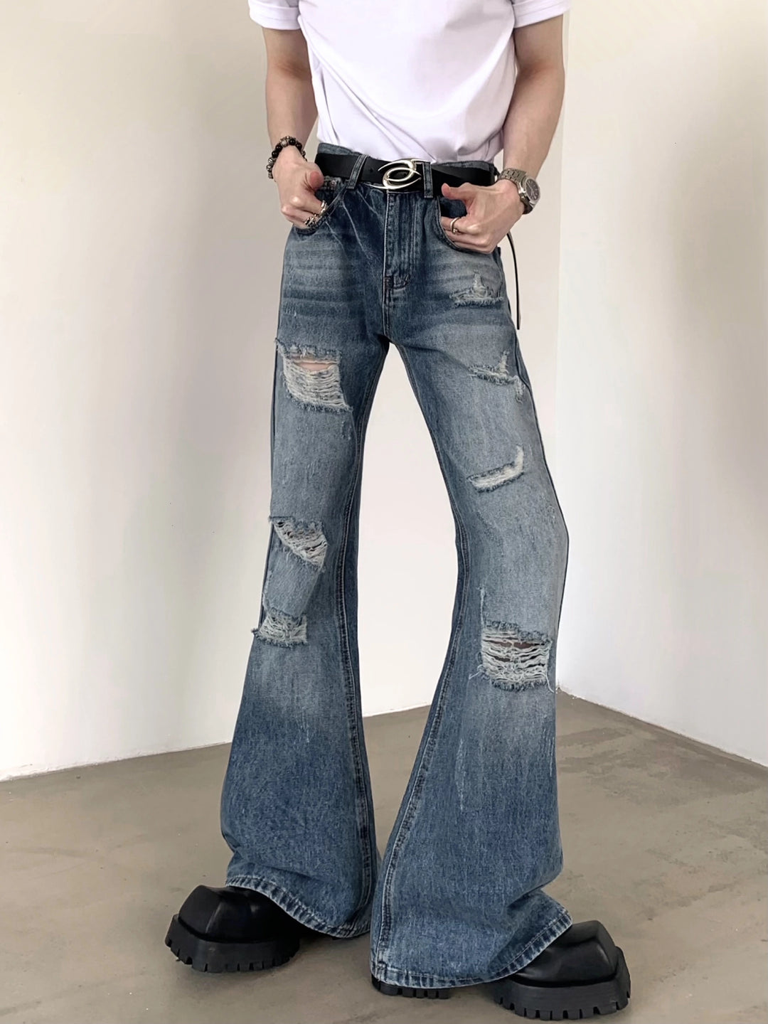 Distressed Flared Ripped Washed Jeans