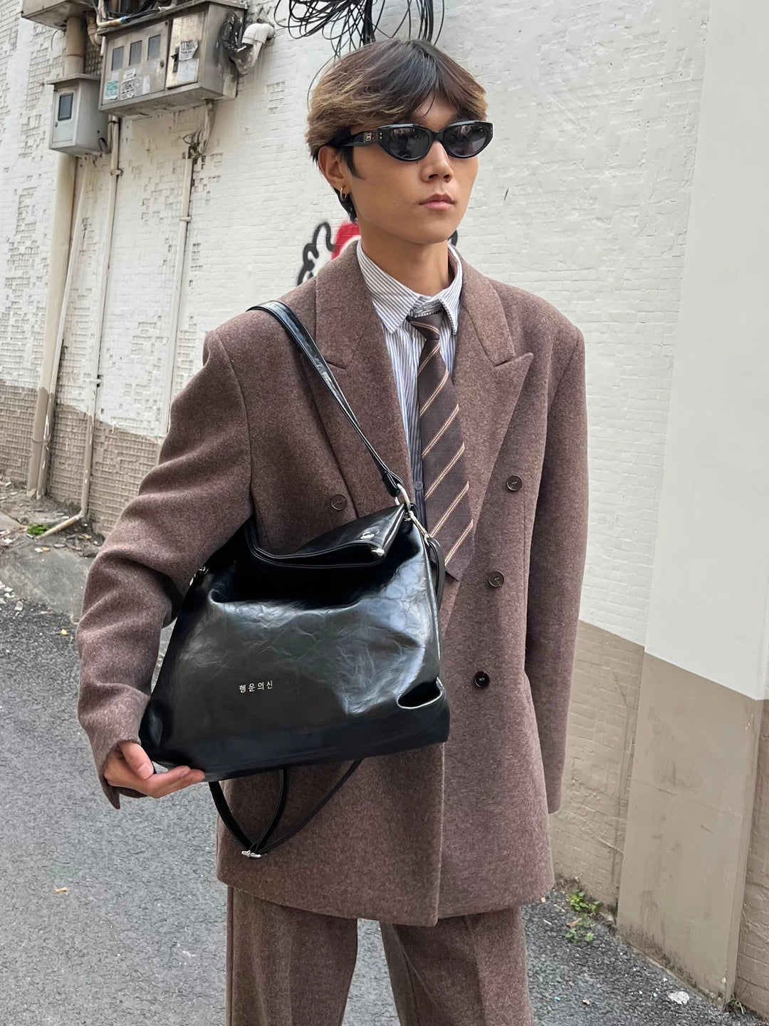 O1CN01tFQRdc1JFan2hHidl~crop,180,0,1080,1440~