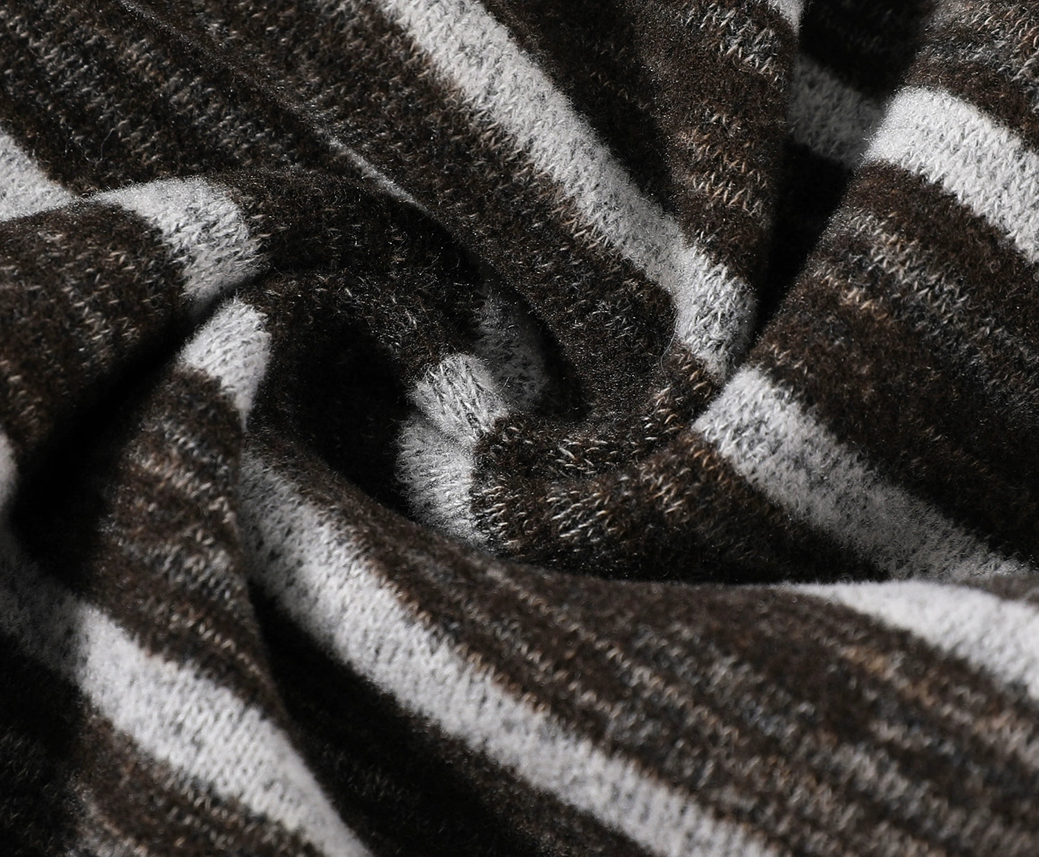 O1CN01tWgfRf1Vu9Ed9qFaU