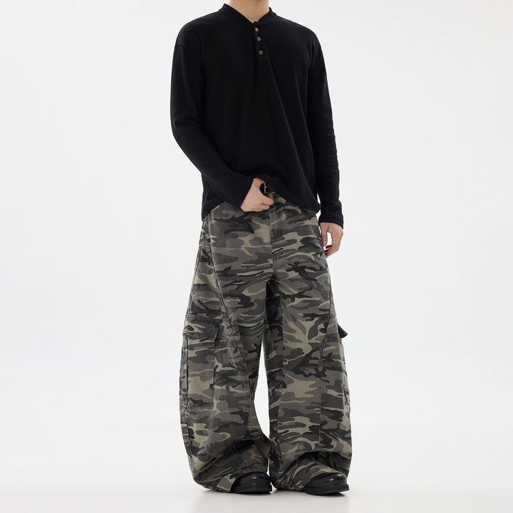 Camouflage Wide-Leg Cargo Pants