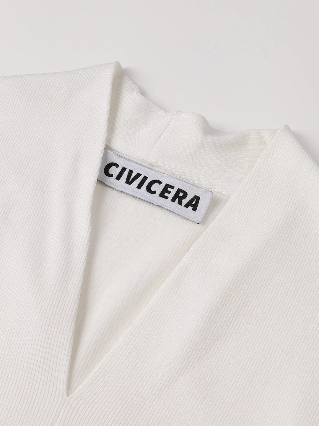 V-Neck Slim Fit Bottoming Shirt