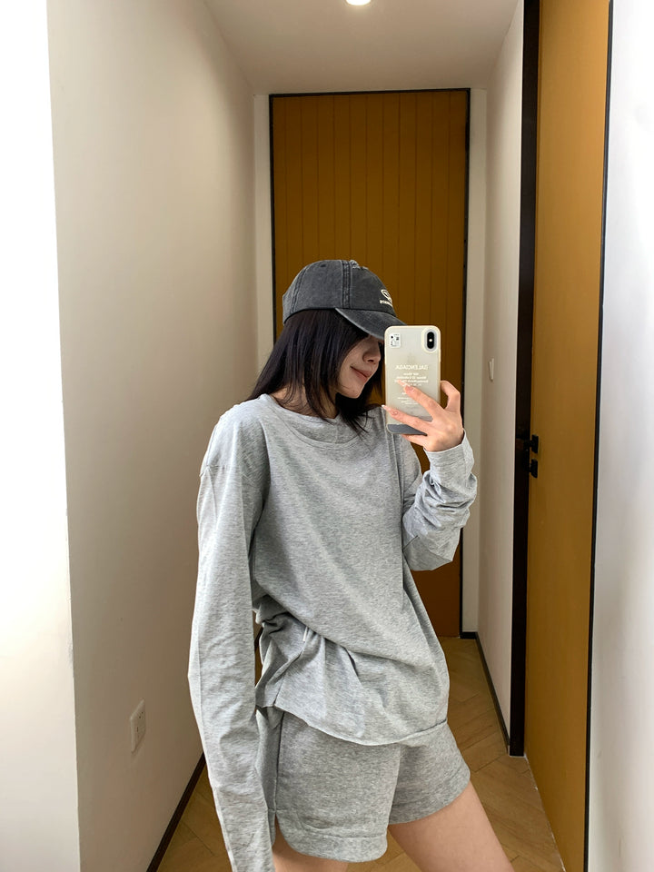 Long Sleeve Lightweight Turtleneck Top