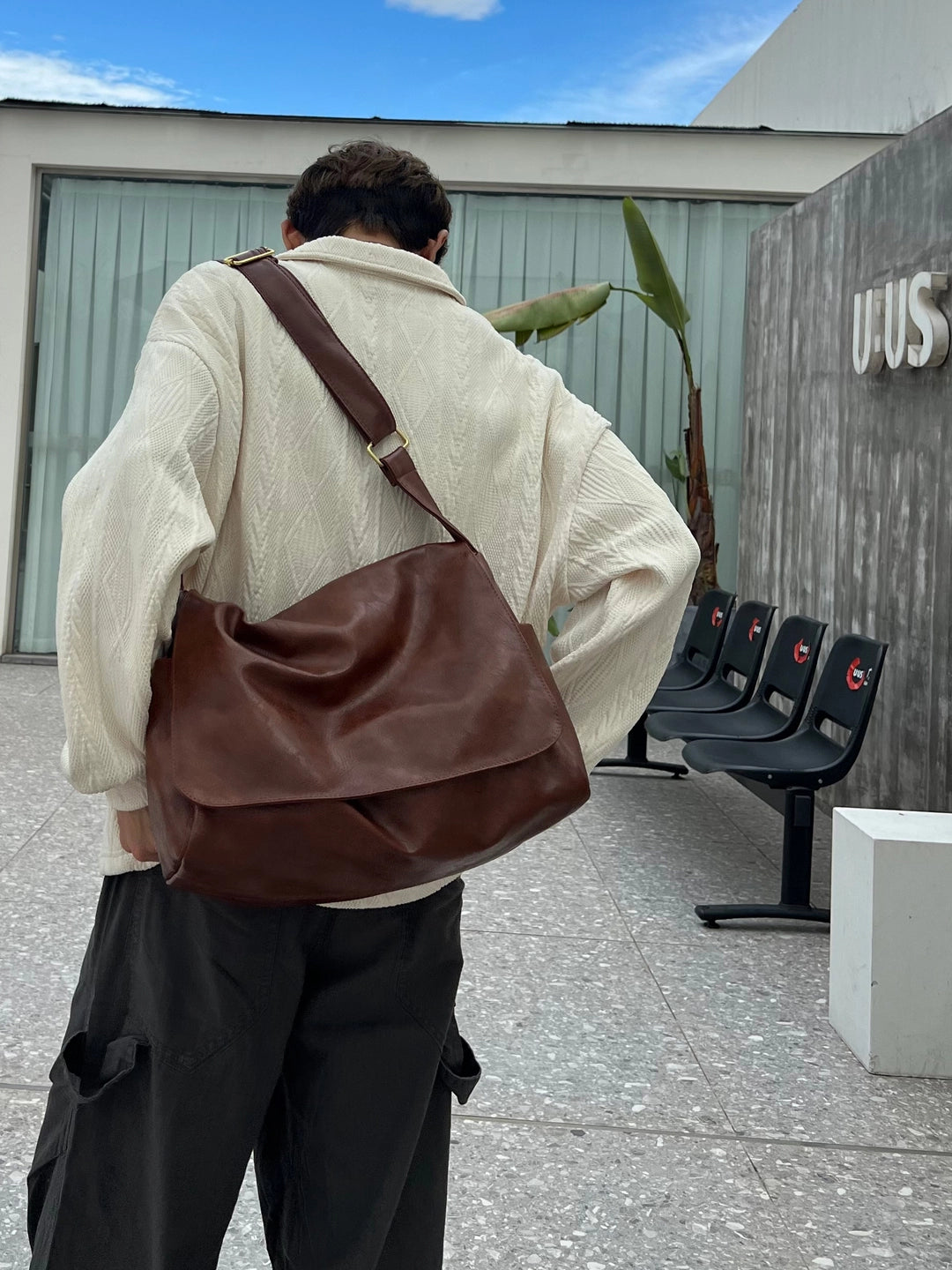 Flip Yumuşak Deri Büyük Seyahat Tote'u 