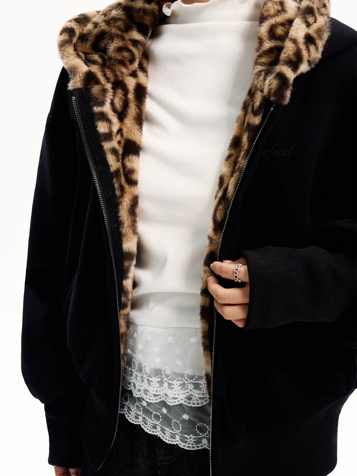 O1CN01yECbBm22JOlxUdj9s