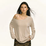 Oversized Off-the-shoulder T-shirt