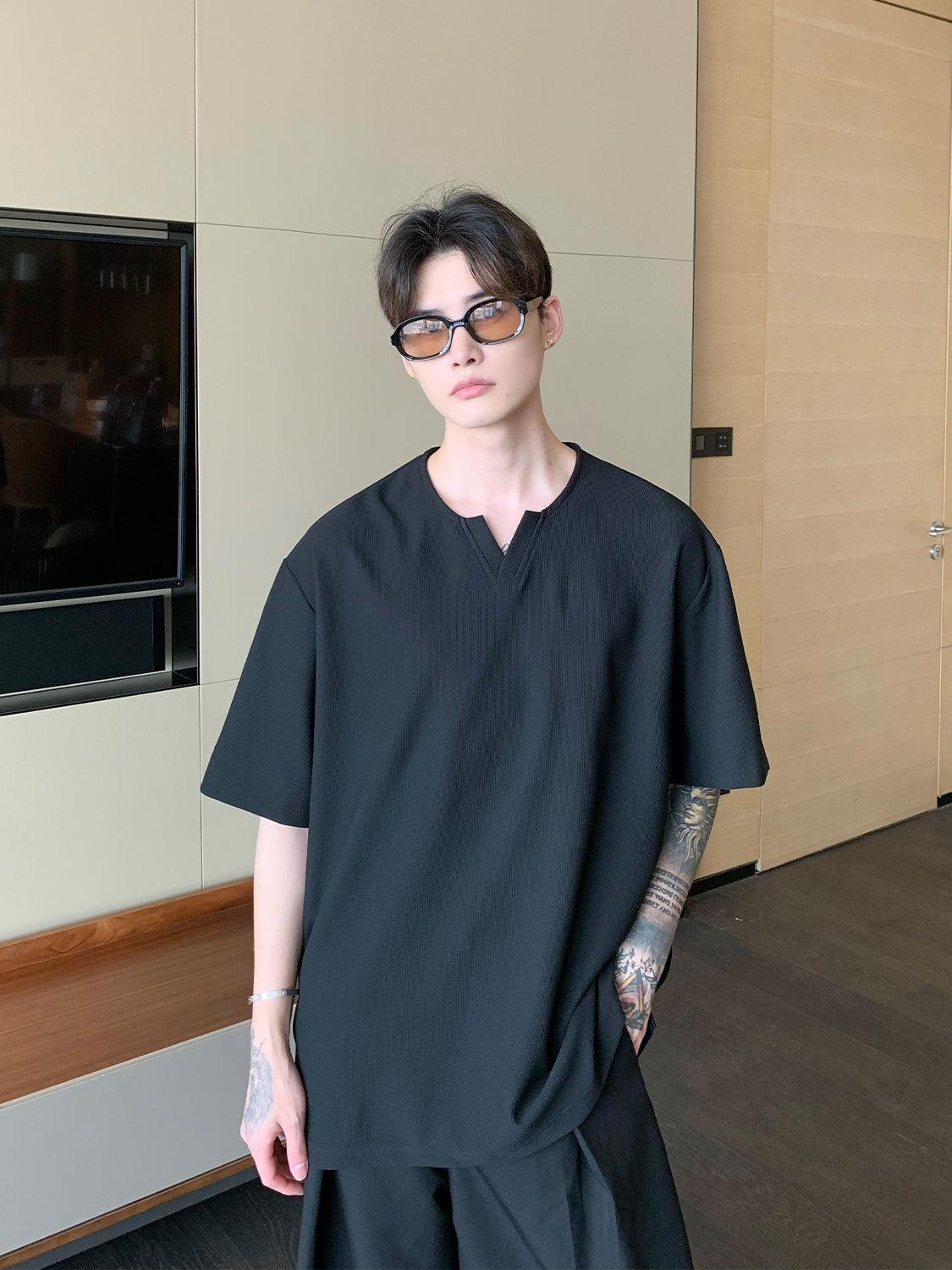 Oversized V-neck T-shirt