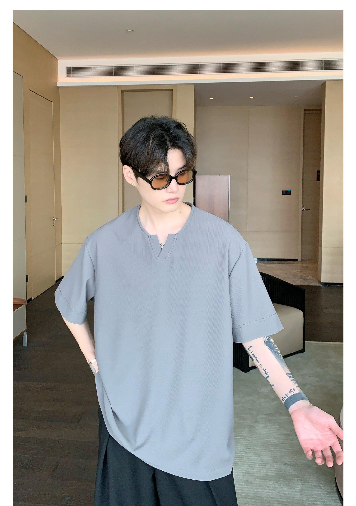 Oversized V-neck T-shirt