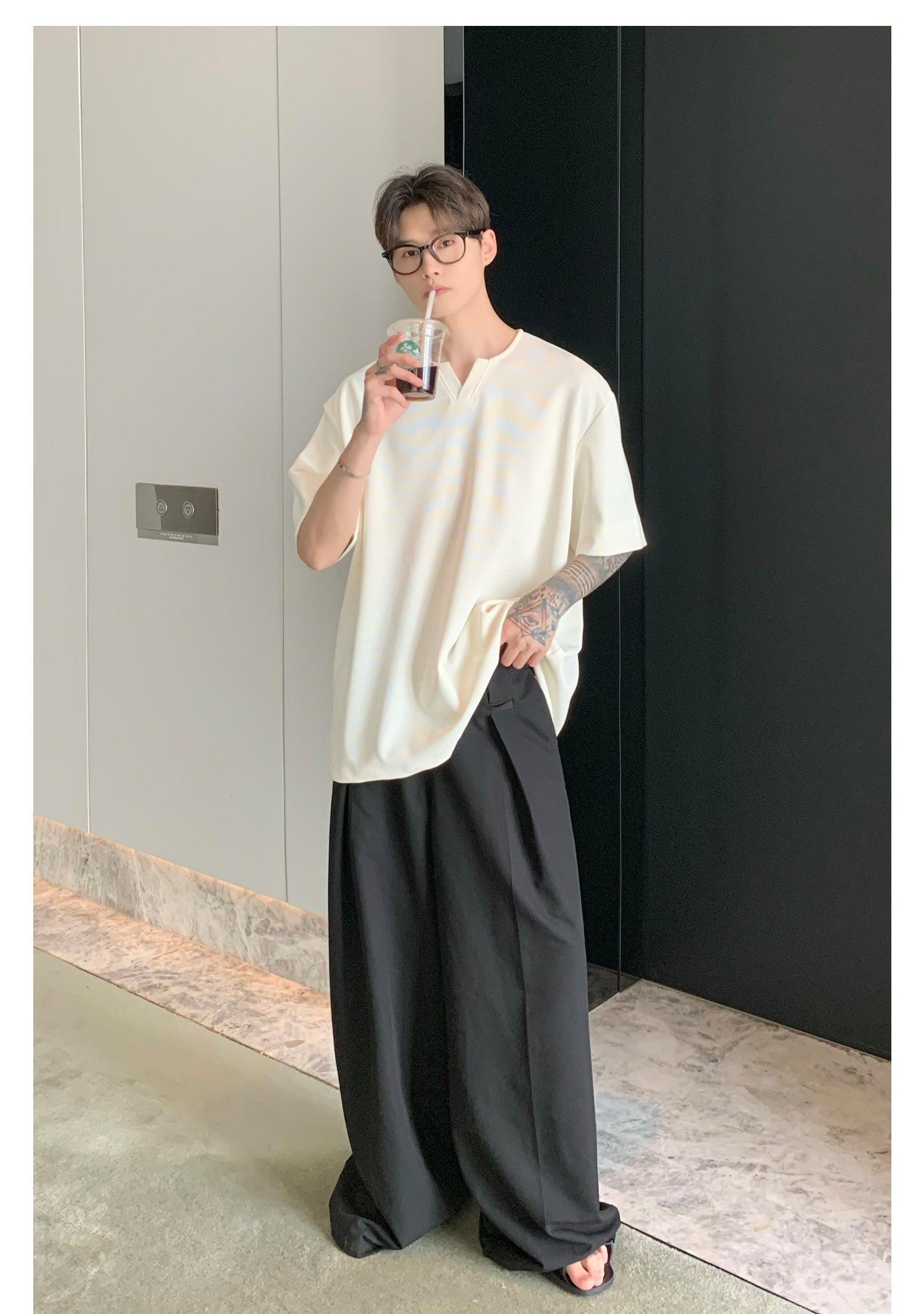 Oversized V-neck T-shirt