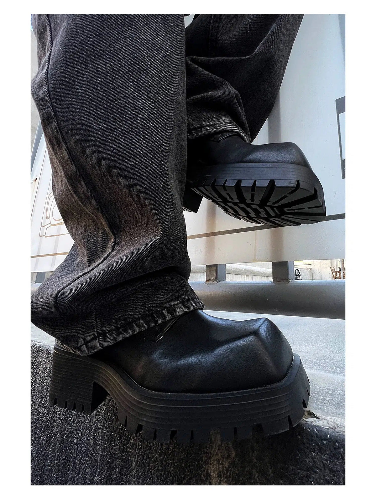 Platform Lace-Up Casual Shoes