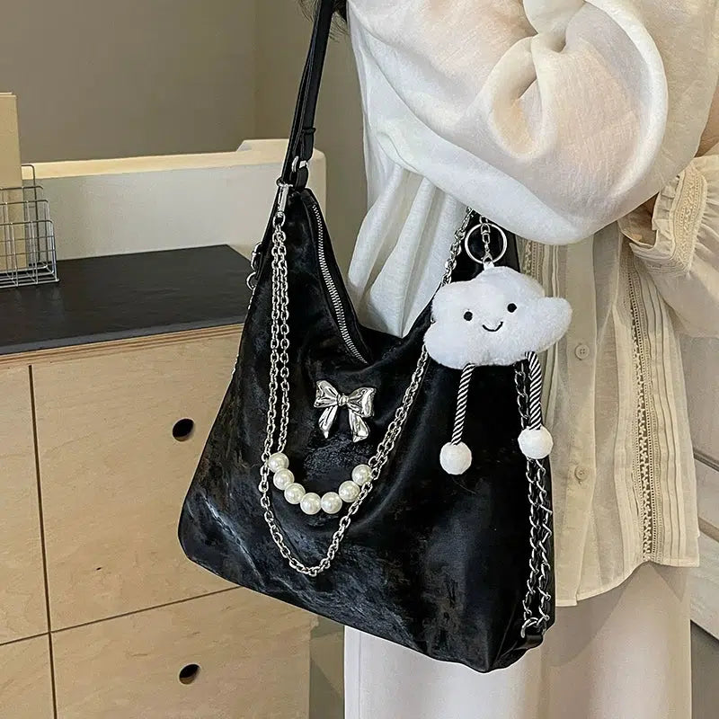 Plush Decorative Pearl Chain Tote Bag