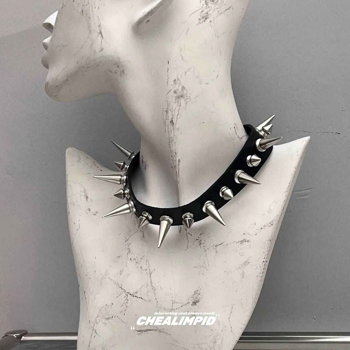 Punk Style Spiked Choker Necklace