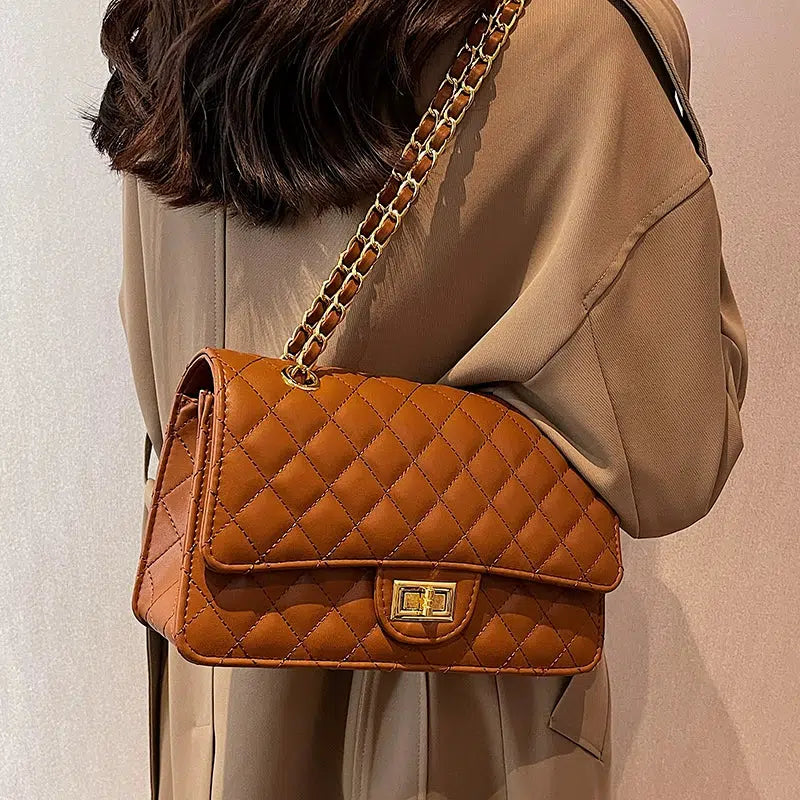 Quilted Chain Shoulder Bag